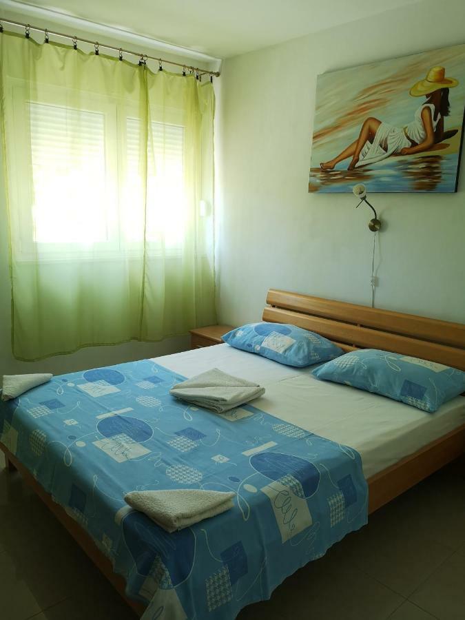 Meje Apartments สปลิท ภายนอก รูปภาพ